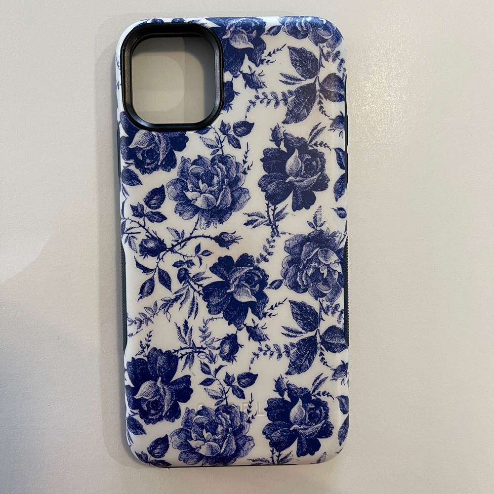CASELY blue and white iPhone 11X pro